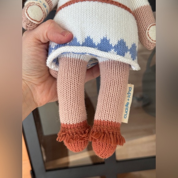 Cuddle + Kind Chelsea the Cat plush doll stuffed animal bucket hat baby girl - Picture 3 of 10